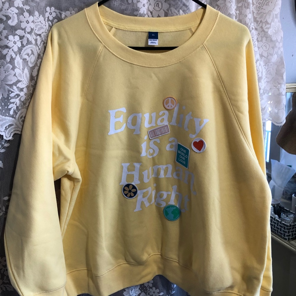 NWOT old navy crew neck